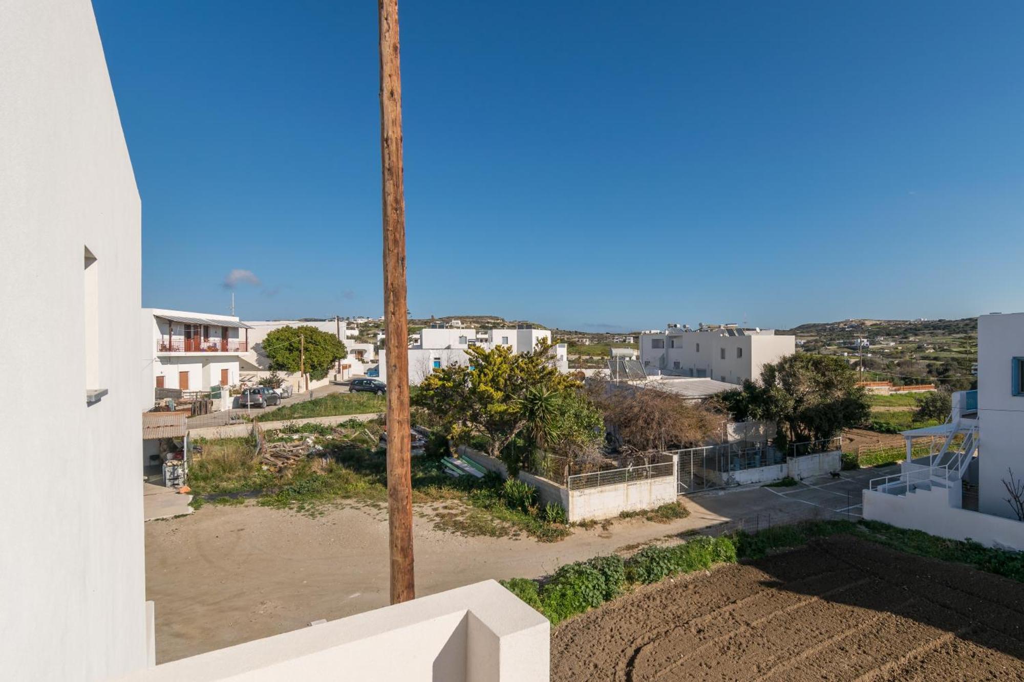 Afroessa Milos Adamantas  Bagian luar foto
